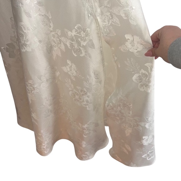 NEW NWT V. Chapman Cora Midi Dress In White Baroque Floral - Picture 6 of 11